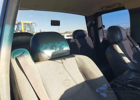 2005 GMC Sierra 2500Hd Work Truck из США, поврежденный, VIN 1GTHK29UX5E262374